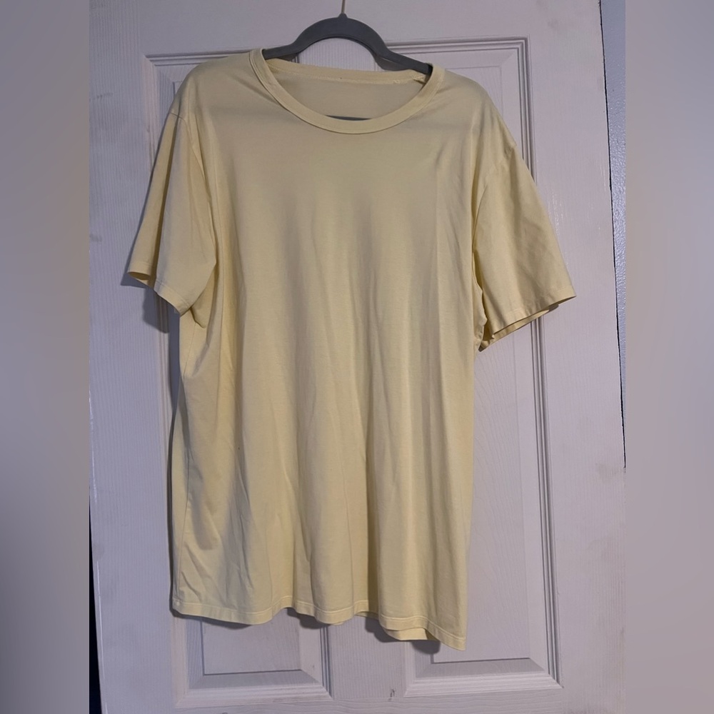 Lululemon Men’s T-Shirt